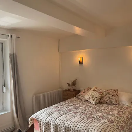 Maison Face Au Moulin Giverny Vernon (Eure)