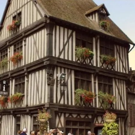 Maison Face Au Moulin Giverny Villa